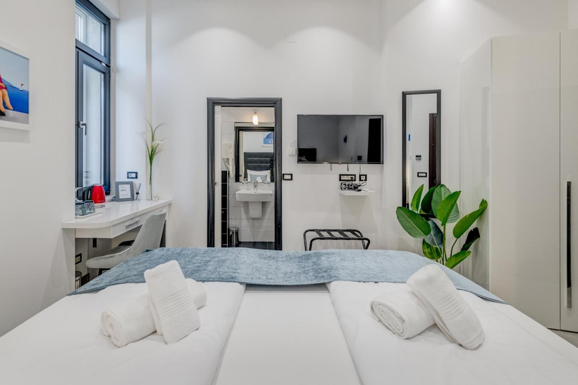 Tango Luxury Rooms Split Exterior photo